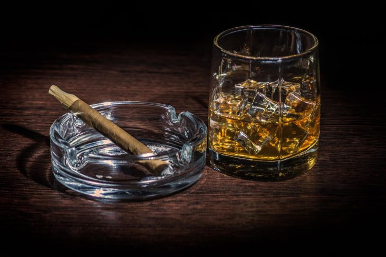 Dnevno se u BiH popije alkohola u vrijednosti pola milijuna i popuši tri milijuna KM cigareta