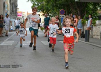 Svjetsko čudo: Dječak star četiri godine istrčao 10 km za 64 minute!