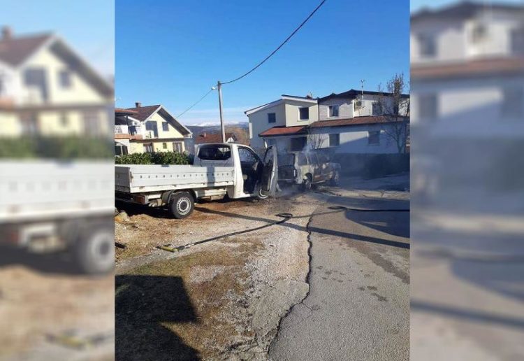 Široki Brijeg: Na Trnu izgorjela dva automobila