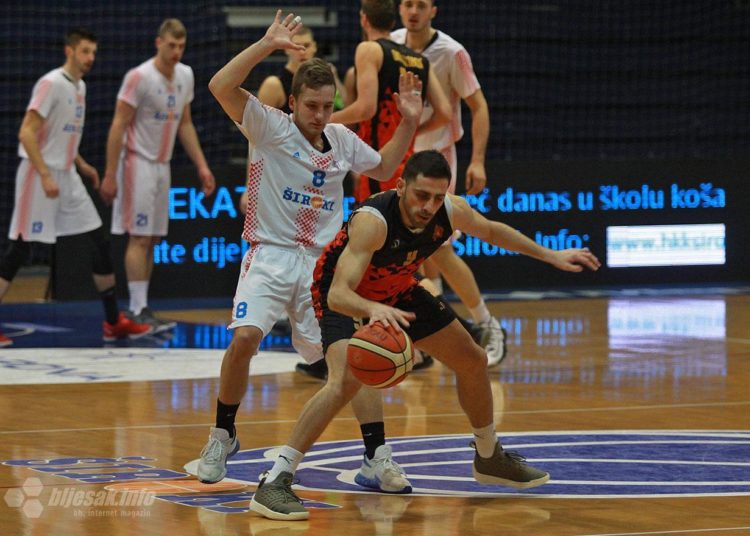 Široki na Pecari razbio Slobodu