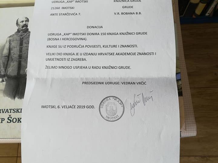 Gradska knjižnica u Grudama na dar dobila knjige