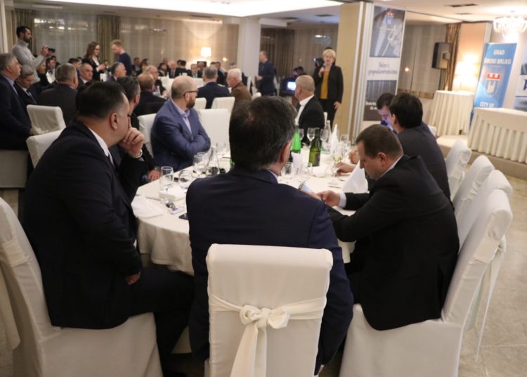 U Širokom Brijegu održana ”Večer s gospodarstvenicima”