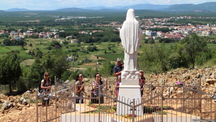 MEĐUGORJE Na Brdu ukazanju sam zamolio Gospu da mi pokaže znak, pogledao sam u nebo i vidio sam ga