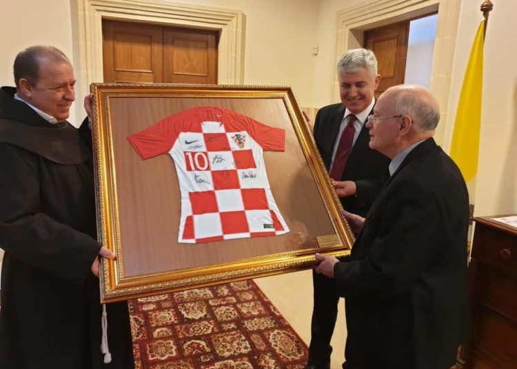 Čović se susreo s nadbiskupom Alessandrom D’Erricom, apostolskim nuncijem na Malti