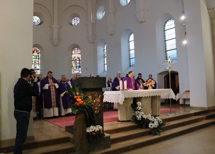 Obilježena 74. obljetnica ubojstva 66 hercegovačkih franjevaca