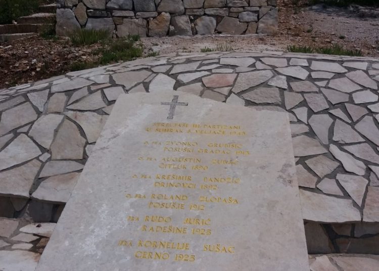 U tijeku je obnova grobova ubijenih fratara u mjestu Gornji Gradac