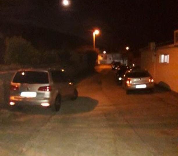 Čitatelj s Lisa: Zbog auta na cesti jedva se prolazi do okolnih kuća