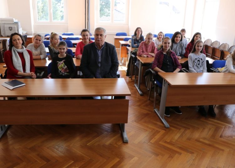 Široki Brijeg: Članovi ekološke sekcije u posjeti gradonačelniku Kraljeviću