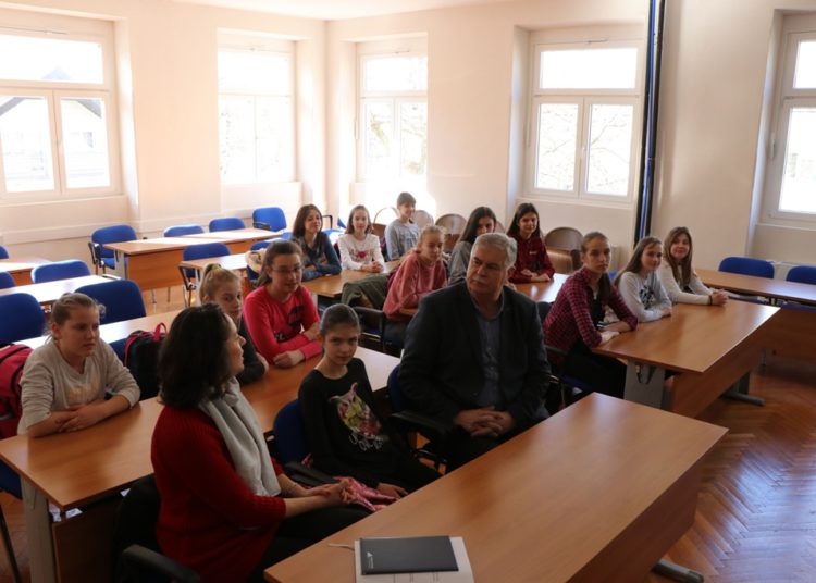 Široki Brijeg: Članovi ekološke sekcije u posjeti gradonačelniku Kraljeviću