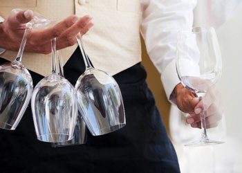 I ove će turističke sezone u Hrvatskoj nedostajati 15 tisuća radnika