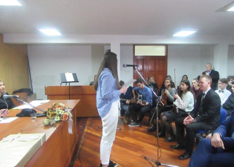 Irena Granić pobjednica pjesničke večeri ljubuških srednjoškolaca