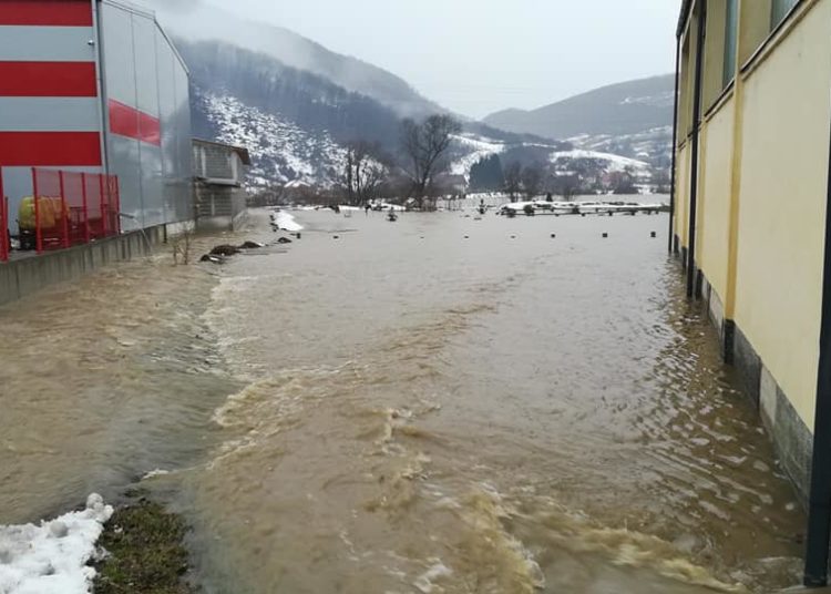 Velike poplave pogodile Središnju Bosnu (FOTO i VIDEO)