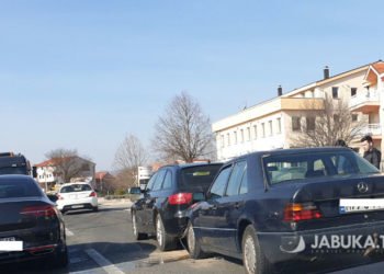 Široki Brijeg: Sudar Mercedesa i Audija na Trnu