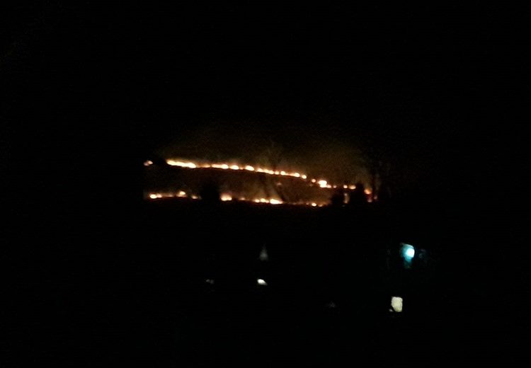 Široki Brijeg: Vatrogasci se bore s velikim požarom u Grabovoj Dragi