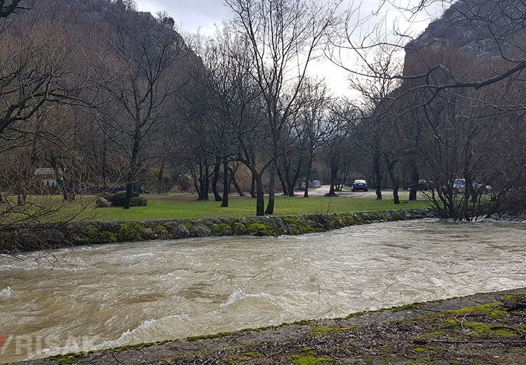FOTO: Velika količina kiše podignula vodostaj rijeke Lištice
