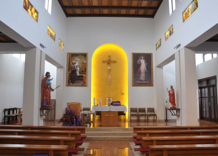 Široki Brijeg: Župa Izbično – 1 000 raseljenih duša i dvije Dragice