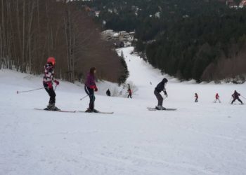 Bliži se proljeće, na Blidinju mnogi i dalje uživaju u zimskom amijentu