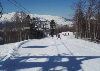 Bliži se proljeće, na Blidinju mnogi i dalje uživaju u zimskom amijentu