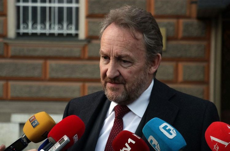 Izetbegović: Ćesir nije napao čovjeka, nego kameru