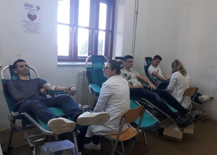 Učenici SSS Široki Brijeg darovali 39 doza krvi