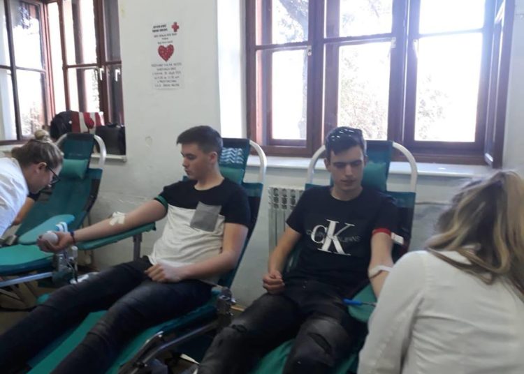 Učenici SSS Široki Brijeg darovali 39 doza krvi