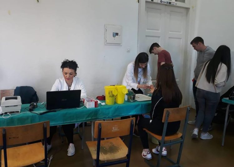 Učenici SSS Široki Brijeg darovali 39 doza krvi