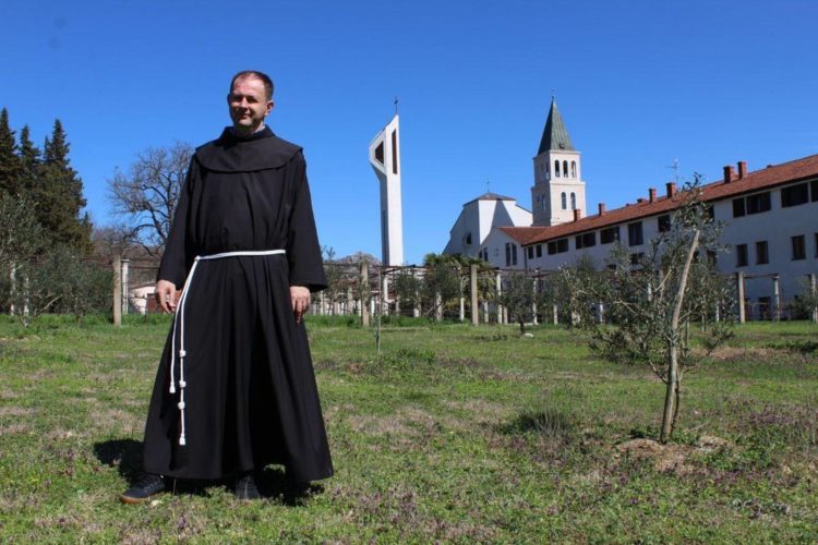 Fratri na Humcu iz vlastitog maslinika dobili 95 litara ulja