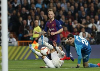 Barcelona slavila golom Rakitića, Real ispao iz utrke za prvaka