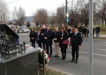 Izaslanstvo HDZ-a i HNS BiH odalo počast Jozi Leutaru