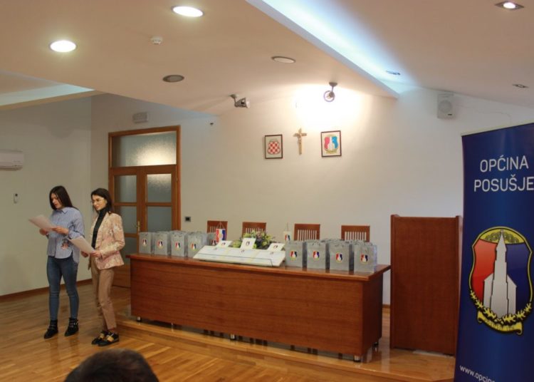 Posušje: Svečano dodijeljene nagrade pobjednicima literarnog natječaja