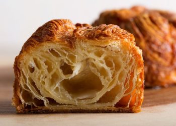 “Najmasnije pecivo u Europi”: Recept za najteži, ali najfiniji kolač od tijesta