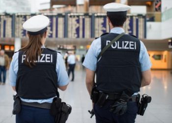 Novi detalji skandala divljanja bh. graničnog policajca u avionu