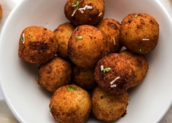 Recept za hrskave okruglice od krumpira, sira i slanine