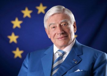 Schwarz-Schilling upozorava: U BiH moguć novi rat, hitno stabilizirati stanje u zemlji