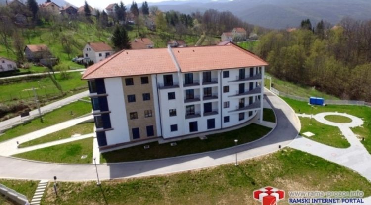 Sramotno: Načelnik Prozor-Rame ne da novac za završetak staračkog doma jer mu ne odgovara gvardijan