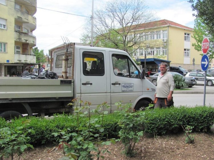 Ljubuški: Stižu novi strojevi za čišćenje ulica i rezanje raslinja