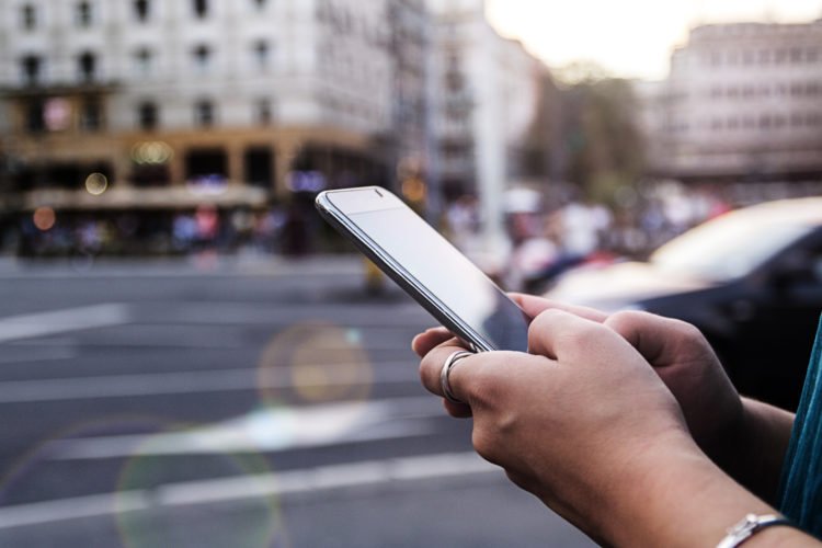 Pet jeftinijih pametnih telefona koji bi ove godine mogli ugodno iznenaditi