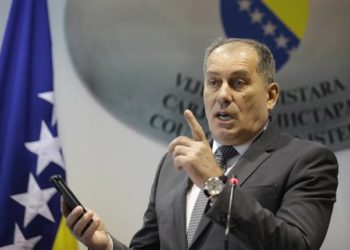 Dragan Mektić tvrdi da hrvatski obavještajci naoružavaju islamiste u BiH