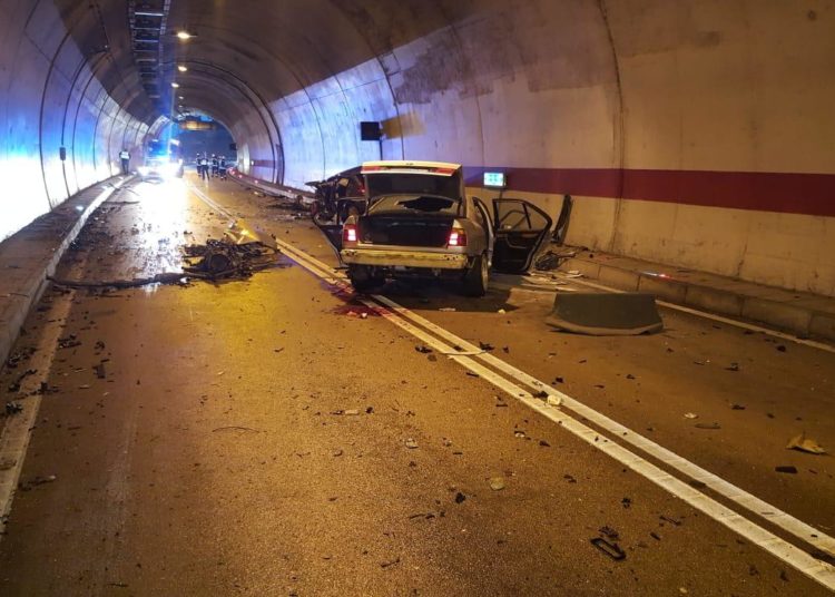 Teška prometna nesreća u tunelu Sv. Ilija