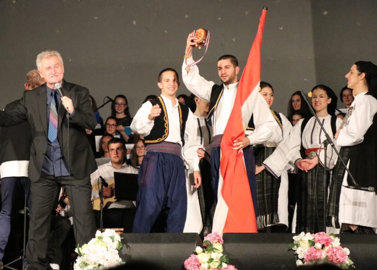 „U san mi dođu tambure“: Širokobriježani oduševljeni tamburaškim koncertom