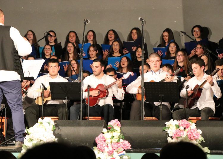 „U san mi dođu tambure“: Širokobriježani oduševljeni tamburaškim koncertom