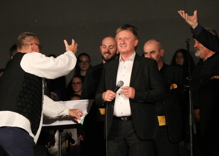 „U san mi dođu tambure“: Širokobriježani oduševljeni tamburaškim koncertom