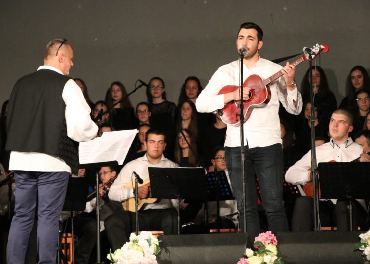 „U san mi dođu tambure“: Širokobriježani oduševljeni tamburaškim koncertom