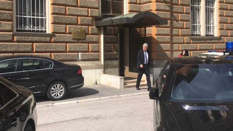 HDZ BiH, SDA i SNSD dogovorili raspodjelu u Vijeću ministara
