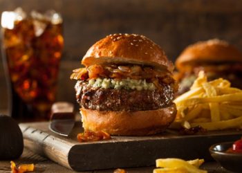 Domaći burgeri – ove tri stvari najčešće radite pogrešno
