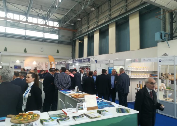 Čović posjetio štand Županije Zapadnohercegovačke na Sajmu u Mostaru