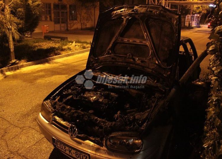 Na kampusu Sveučilišta u Mostaru izgorio automobil
