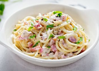 Recept za kremasti umak bez mrvice vrhnja ili ulja koji savršeno ide uz tjesteninu