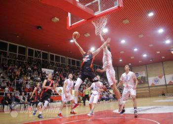 Zrinjski u završnici dotukao Široki