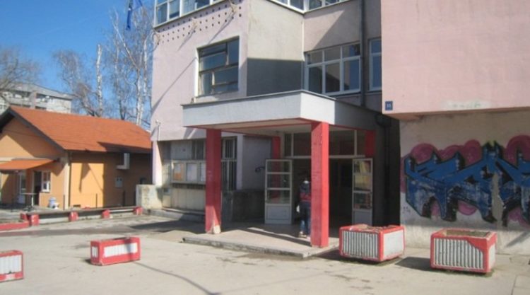 PROFESORI UZIMALI NOVAC: Od kandidata uzimali od 100 do 1000 maraka za ispite